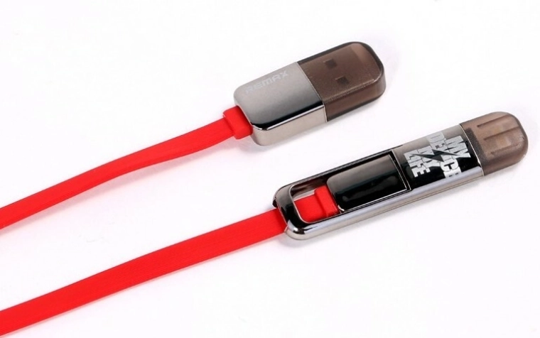 Polnjenje in prenos podatkov prek USB 2.0