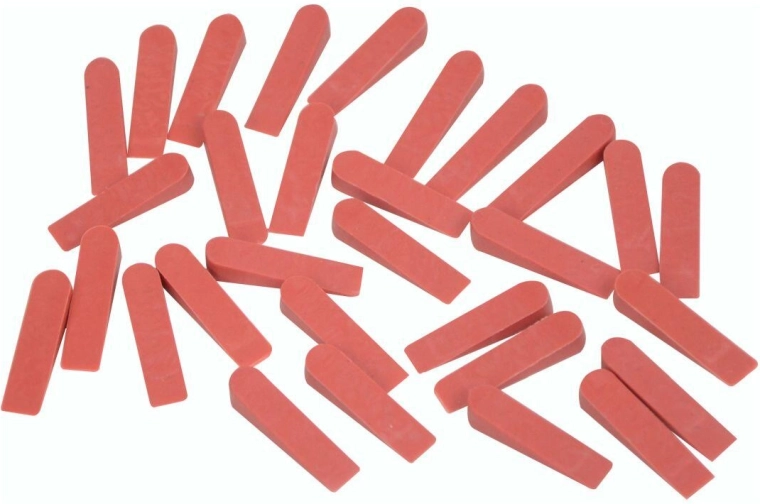 Trdna in odporna plastika