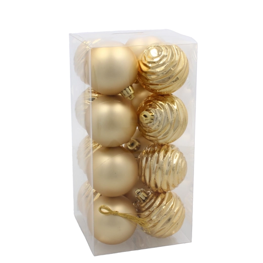 Tri klasične barve za popolno usklajeno drevesce