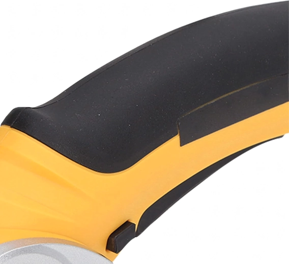 Ergonomski oprijem za zanesljivost in udobje