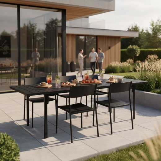 Udobno sedenje za do 12 oseb