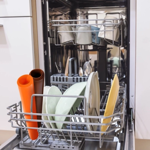 Od -40 °C do 220 °C in preprosto čiščenje