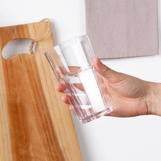 Lahka in varna alternativa steklu