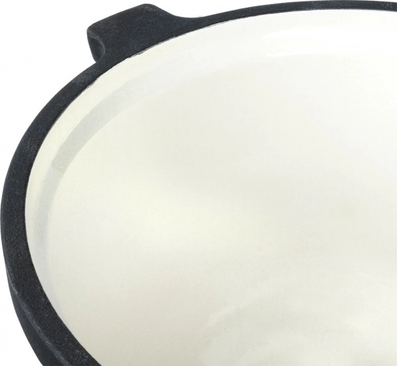 Emajlirana notranjost za enostavno čiščenje