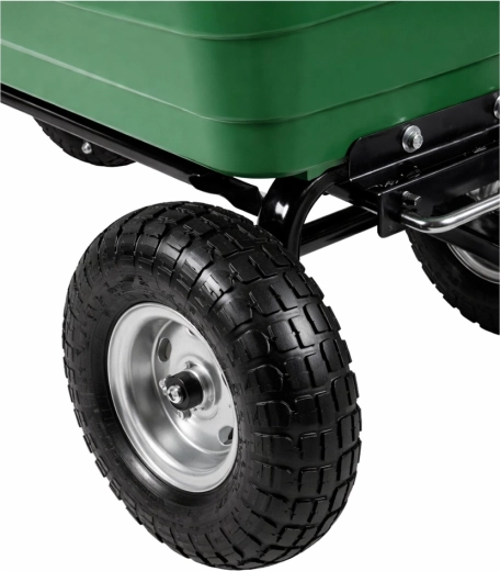 Štiri velika pnevmatska kolesa za vsak teren