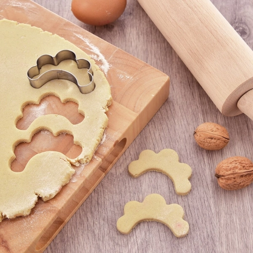 Enostavno izrezovanje v testo in mase