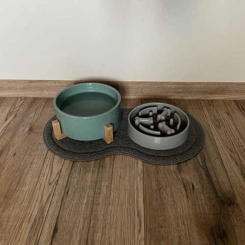 Double oval shape for two bowls