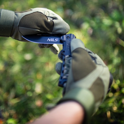 Odpiranje z eno roko in zanesljivost zaklepa liner lock