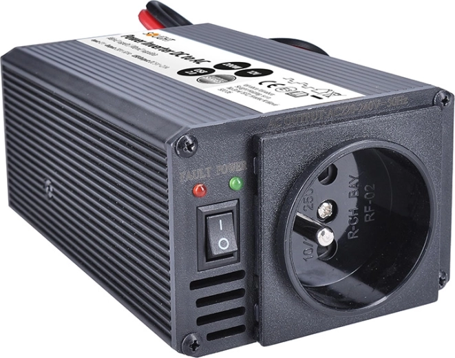 Stalna moč 200 W, vršno 400 W