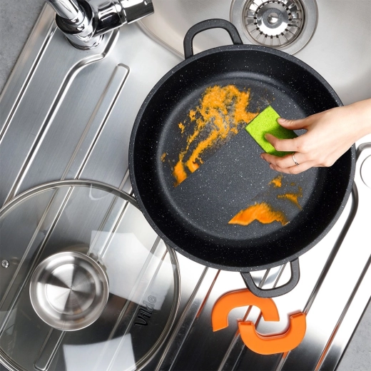 Neprijemljiva granitna površina in enostavno vzdrževanje