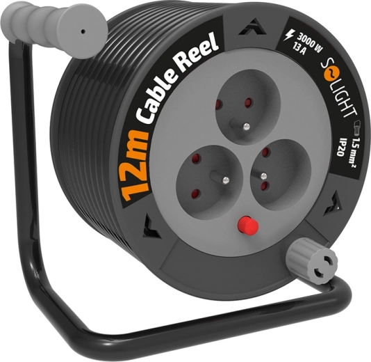 12 m cable and 3 sockets for flexible use