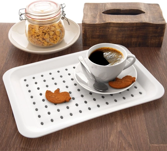 Povišani robovi za zanesljiv oprijem