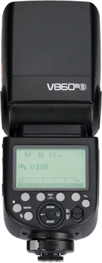 Flexible head and 20–200 mm zoom