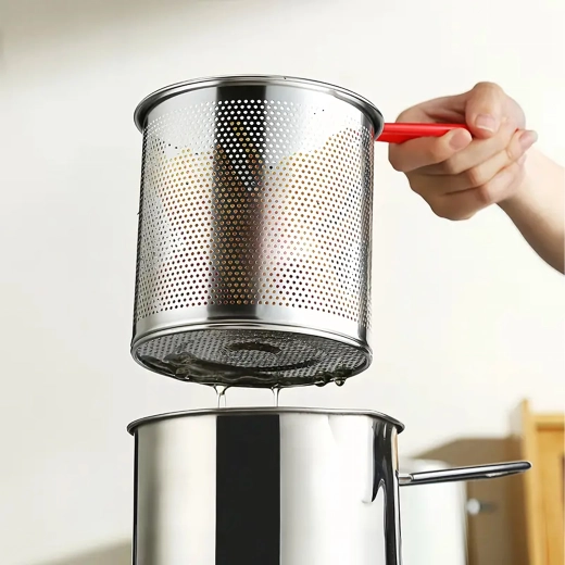 Kompaktna zasnova z odstranljivim ročajem