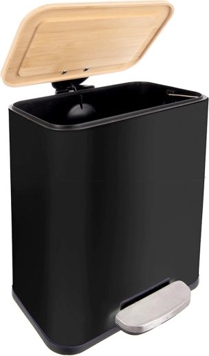 Elegantna kombinacija kovine in bambusa