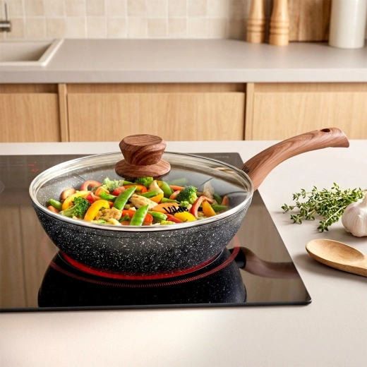 Univerzalna za vse vrste štedilnikov, vključno z indukcijo