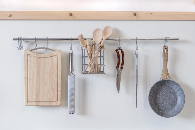 Prihranek prostora na delovni površini