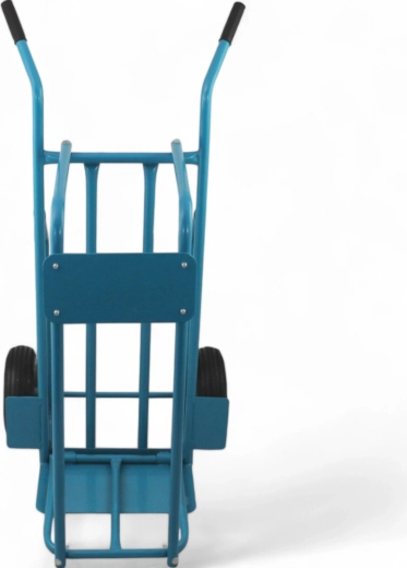 Vzdržljiv jeklen okvir in zanesljiv oprijem