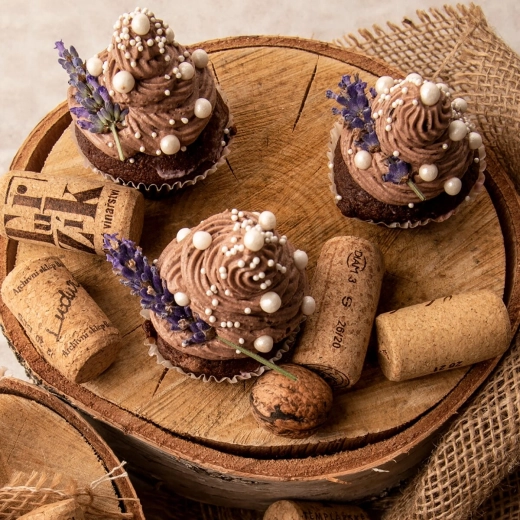 Popolna za cupcakes in slavnostne sladice