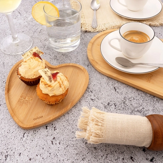 Dekoracija in podnos v enem