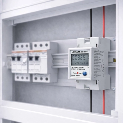 Easy installation on TH35 DIN rail
