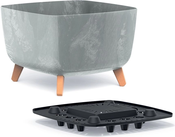 Stable legs and improved airflow
