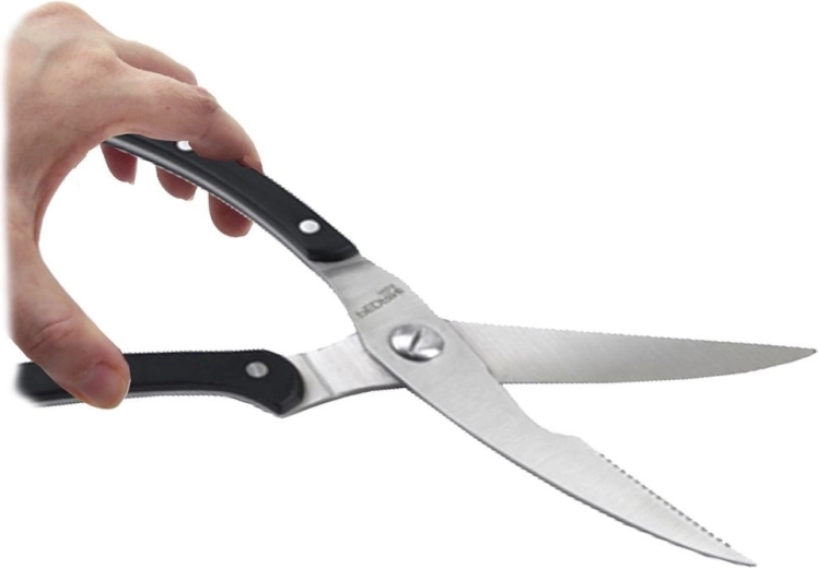 Ergonomski oprijem in zanesljiv nadzor