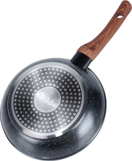 Primerna za vse vrste štedilnikov, vključno z indukcijo