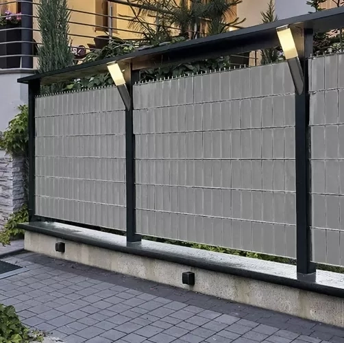 Privacy and wind protection