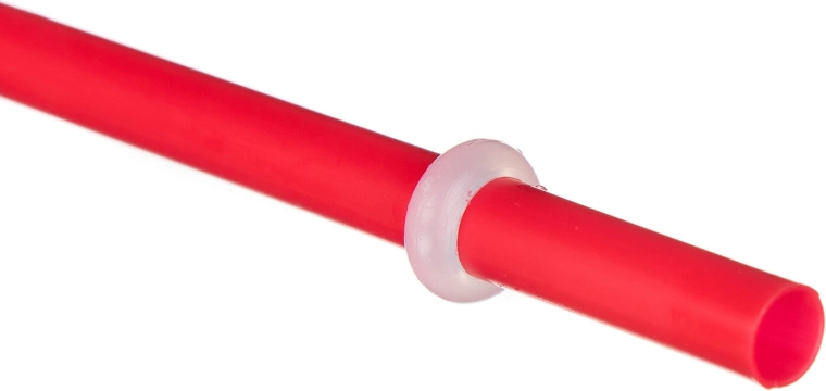 Udobno pitje prek vgrajene slamice