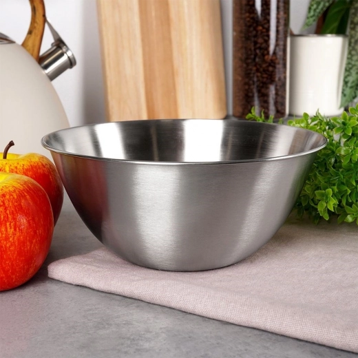 Univerzalna uporaba v kuhinji in pri serviranju