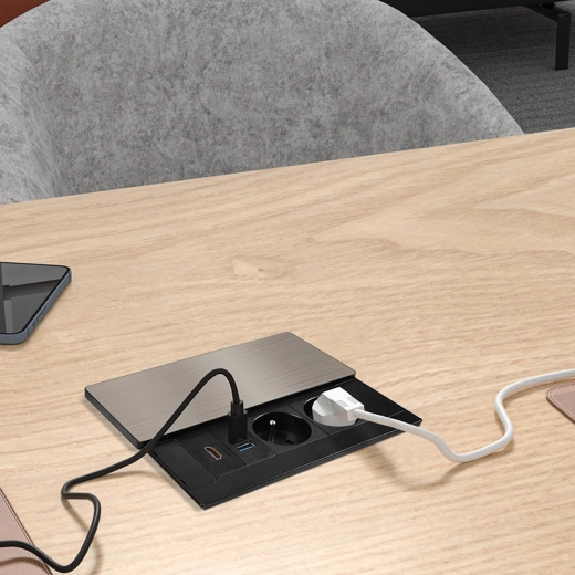 Power supply and fast USB charging