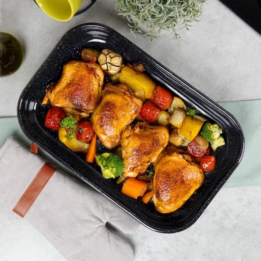 Velika prostornina 6 litrov za celotne družinske porcije