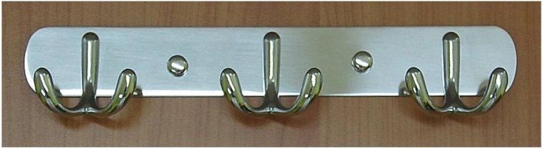 Stenski obešalnik s tremi dvojnimi kljukami CYRIL, krom