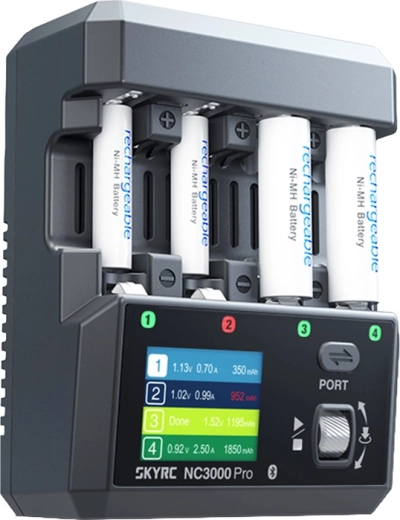 Polnilec baterij SkyRC NC3000 Pro za AA/AAA NiMH in NiCd