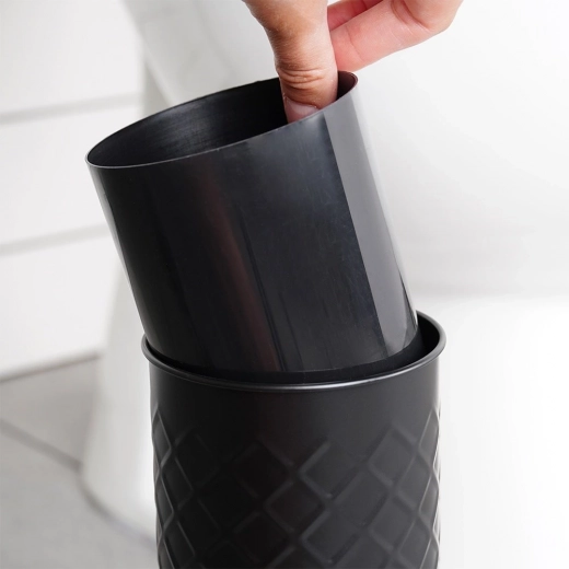 Higiensko stojalo z odstranljivo vložko