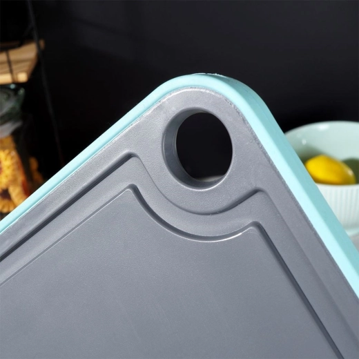 Odporen material, ki ne vpija vonjav