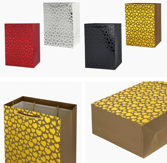 Darilna vrečka 23 × 18 × 10 cm – mešanica motivov