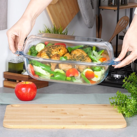 Udobni ročaji in preglednost med peko