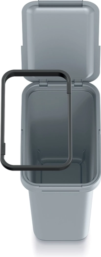 Notranji okvir zanesljivo drži vrečko