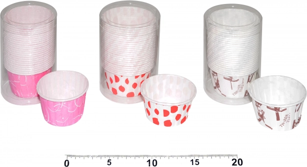 Barvni pekaški lončki za mafine