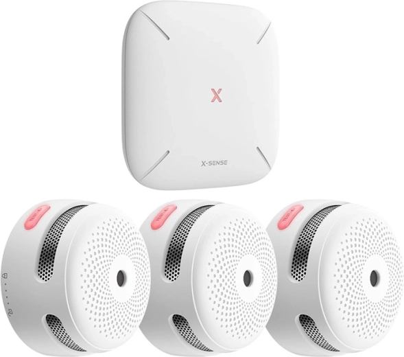 Komplet pametnih detektorjev dima X-Sense FS31 (3× XS01-M + baza SBS50)