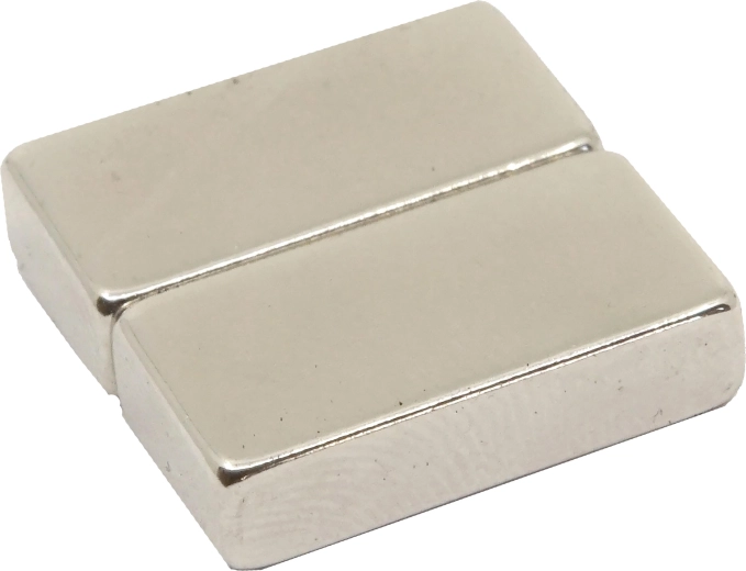 Neodimijski magnet pravokotnik 20 × 10 × 5 mm (2 kos)