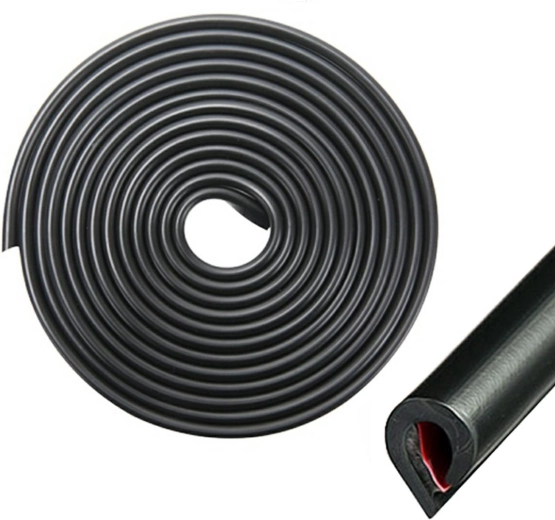 Ag679f zaščitna letvica za vrata 5 m črna