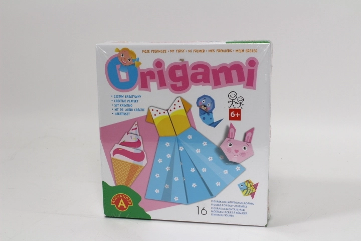 Alexander Moji prvi origami – obleke