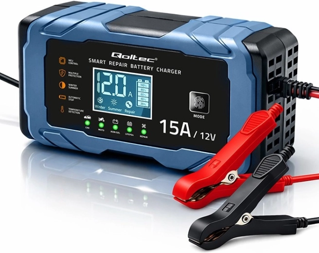 Qoltec inteligentni polnilnik akumulatorjev 12 V 15 A s funkcijo popravila za AGM/GEL/LiFePO4