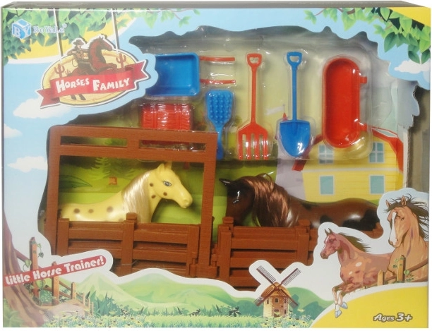 Set ponijev v ogradi z dodatki