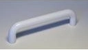 Plastični pohištveni ročaj bel 96 mm IZA