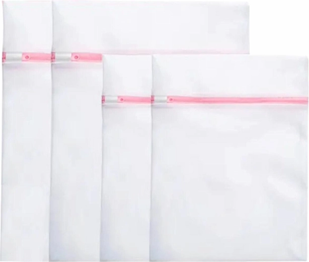 Komplet štirih zaščitnih vrečk za pranje