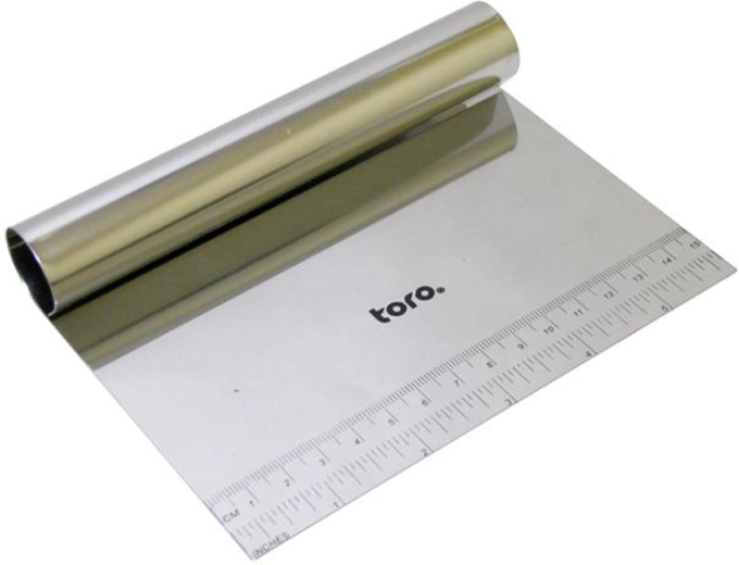 Nerjavno jeklena kuhinjska lopatica in sekač s merilno lestvico